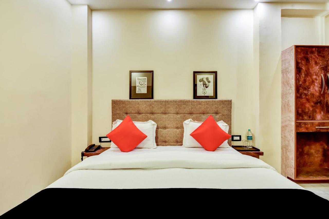 Capital O 73835 Hotel Frontier Royal & Banquet Tirath Εξωτερικό φωτογραφία